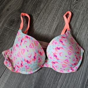 VICTORIA SECRET PINK Wear Everywhere padded PUSH-UP BRA 34C
